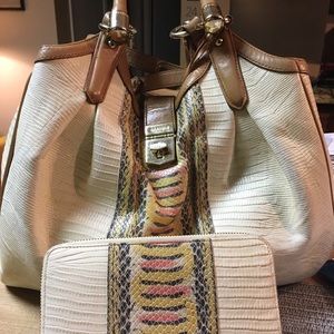 Brahmin handbag with matching wallet
